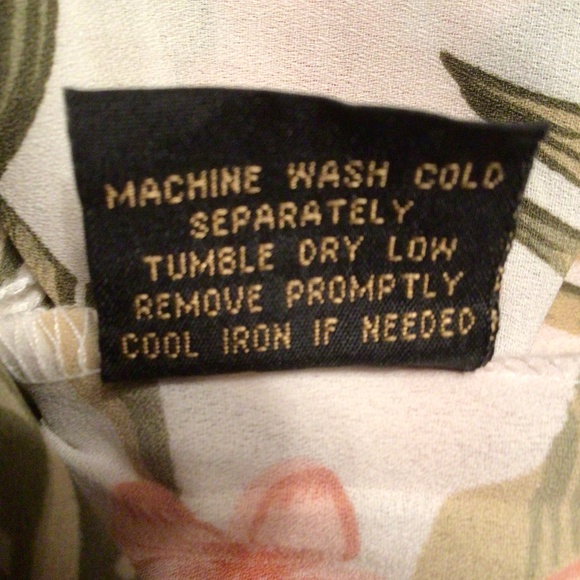 Beautiful, airy Iman floral top, size medium. Never worn. - Picture 4 of 4